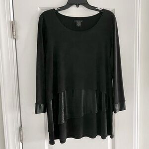 Eva Varro tiered “great for travel” tunic